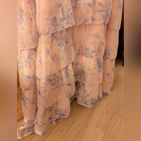 Mac Duggal Ieena Floral Gown Size 6 - Picture 10 of 10